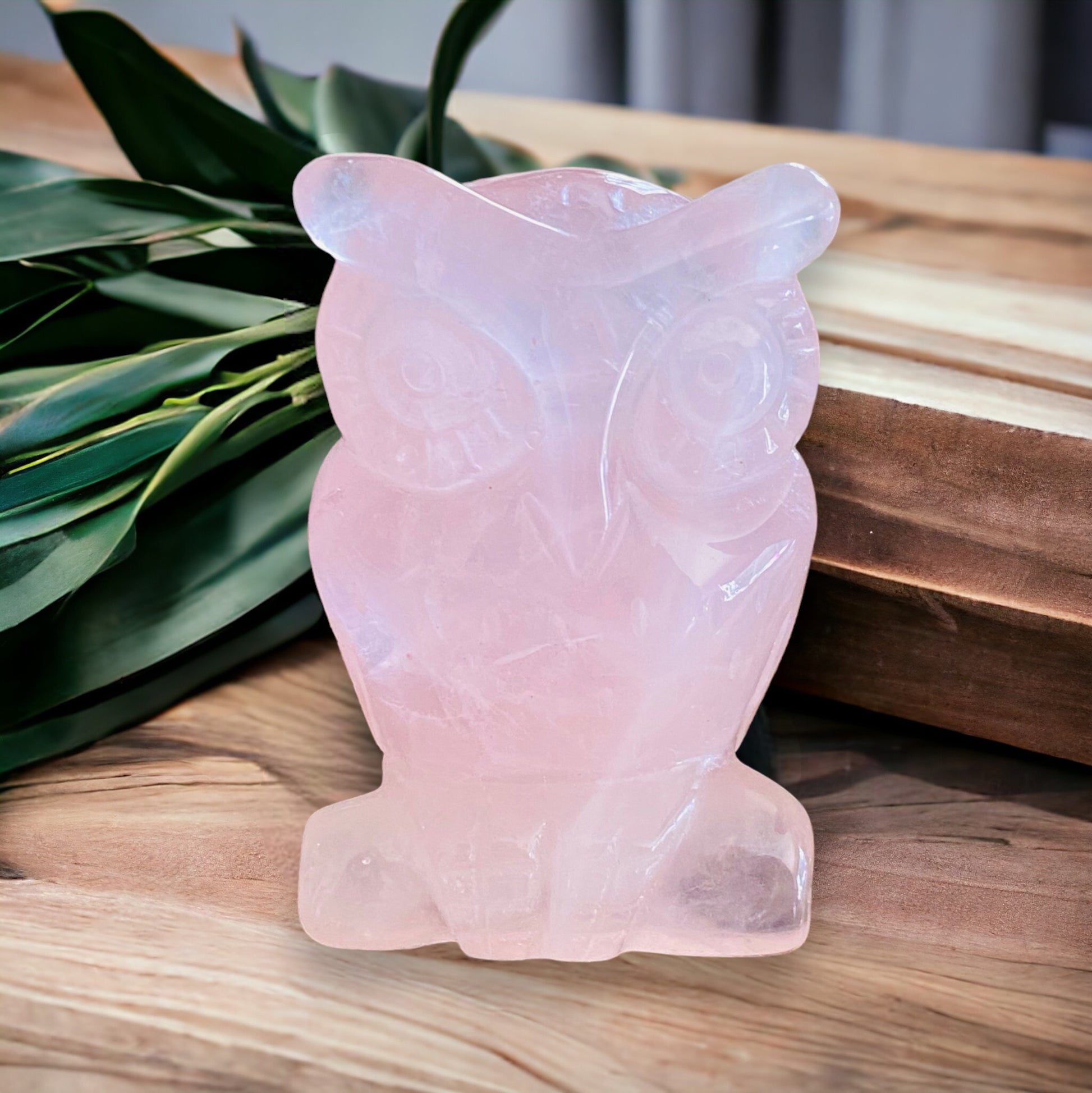 CARVINGS || ROSE QUARTZ OWL