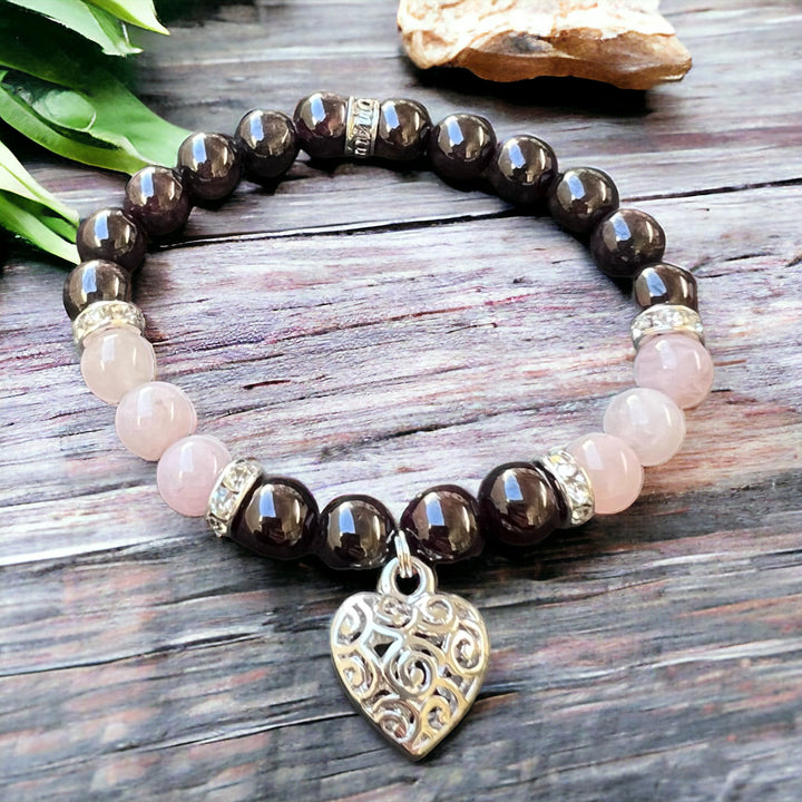 BRACELET || ROSE QUARTZ & GARNET WITH HEART CHARM