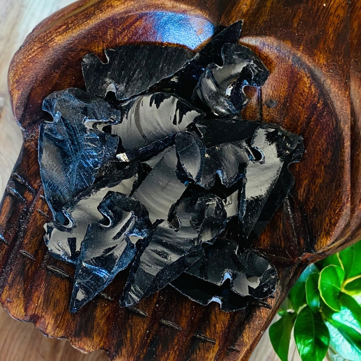 CARVINGS || BLACK OBSIDIAN ARROWHEADS